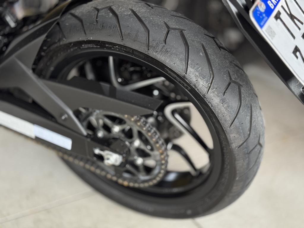 BAJAJ Dominar 400 - Foto