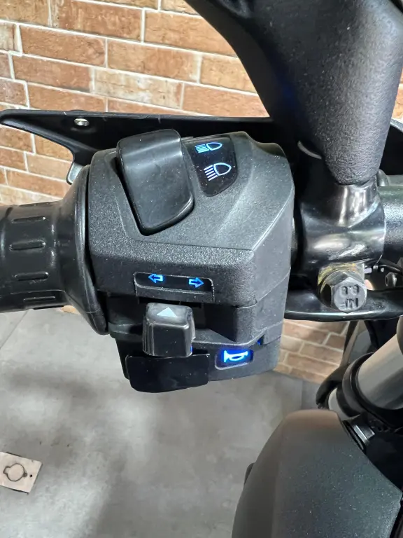BAJAJ Dominar 400 - Foto