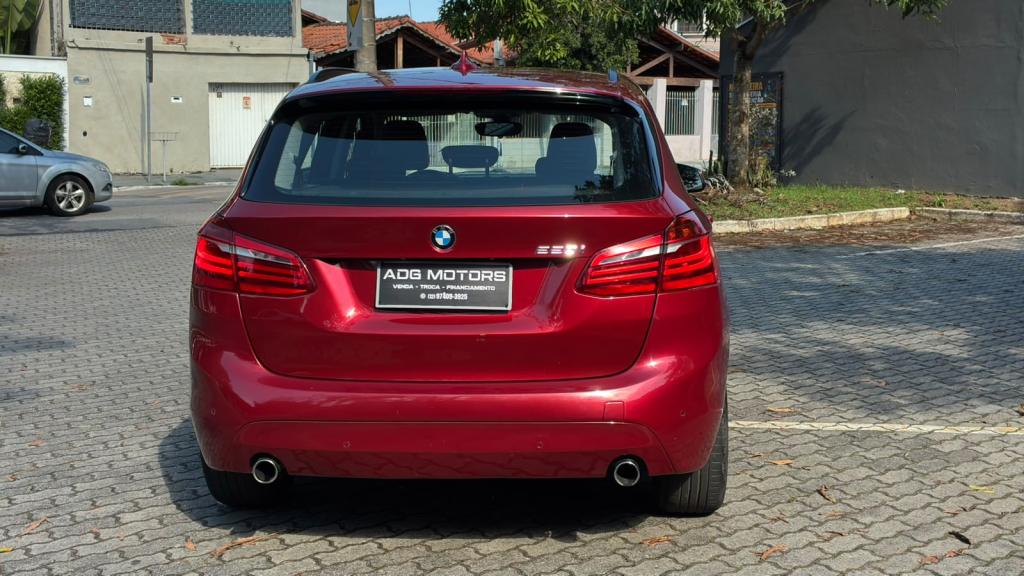 BMW 220I - Foto