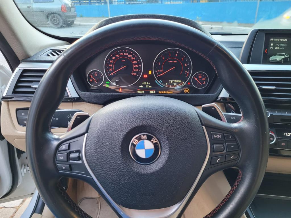 BMW 320I - Foto
