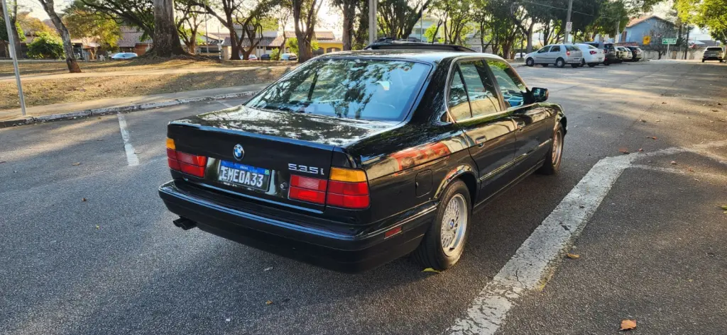 BMW 535I - Foto