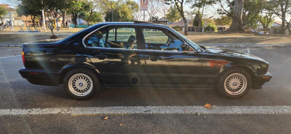BMW 535I - Foto