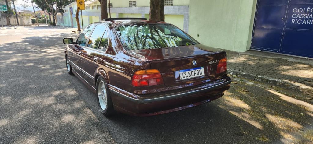 BMW 540I - Foto