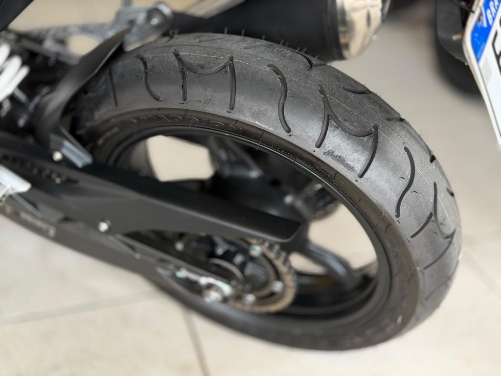 BMW G 310 R - Foto