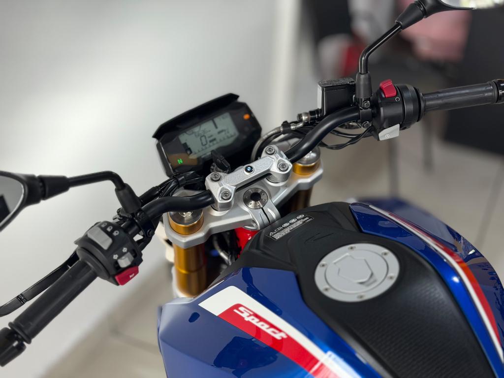 BMW G 310 R - Foto