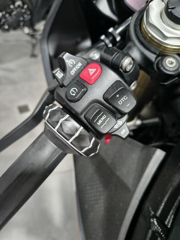 BMW S 1000 RR - Foto
