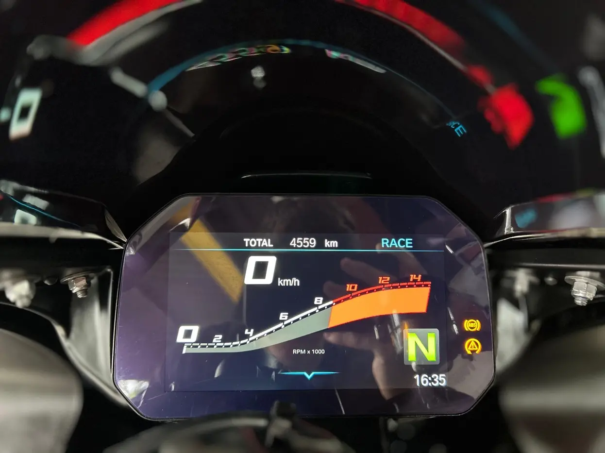 BMW S 1000 RR - Foto