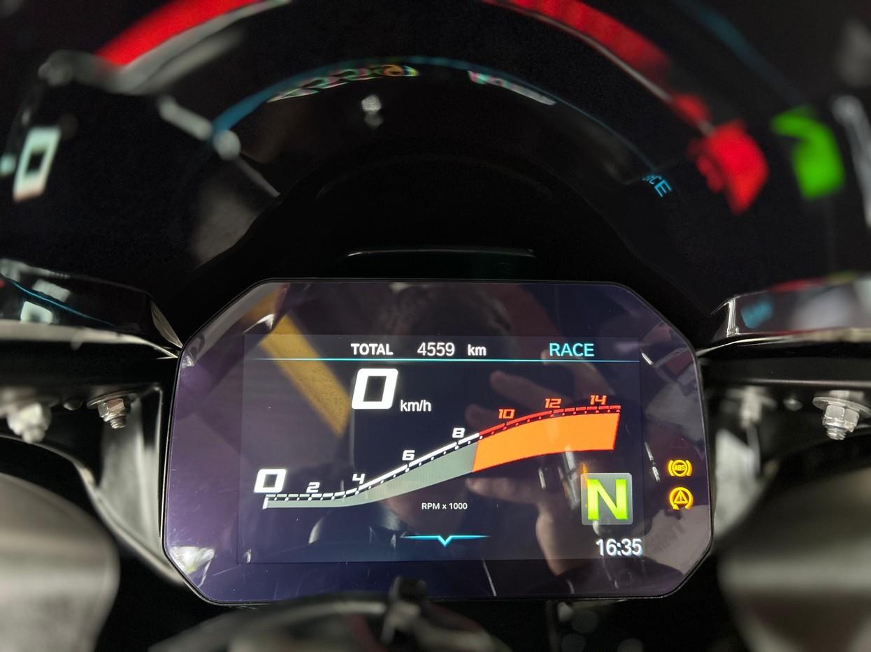 BMW S 1000 RR - Miniatura