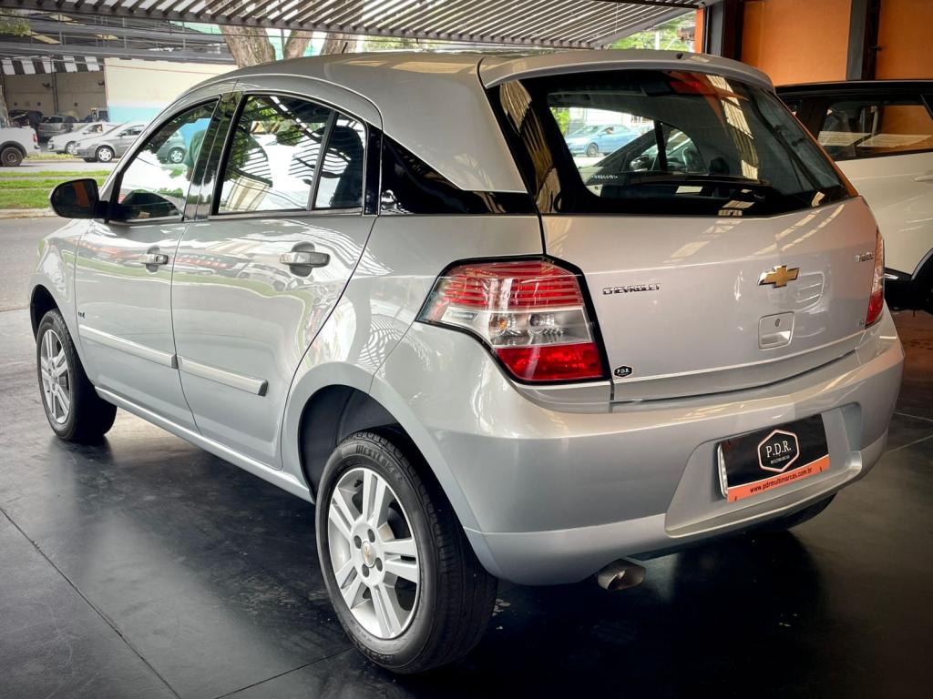 CHEVROLET Agile - Foto