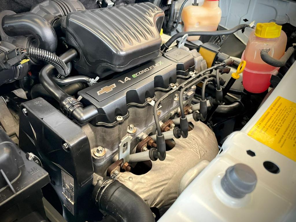 CHEVROLET Agile - Foto