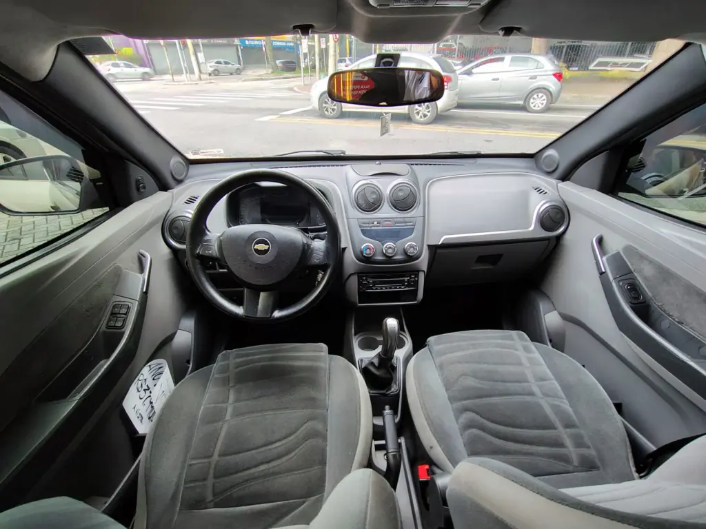 CHEVROLET Agile - Foto