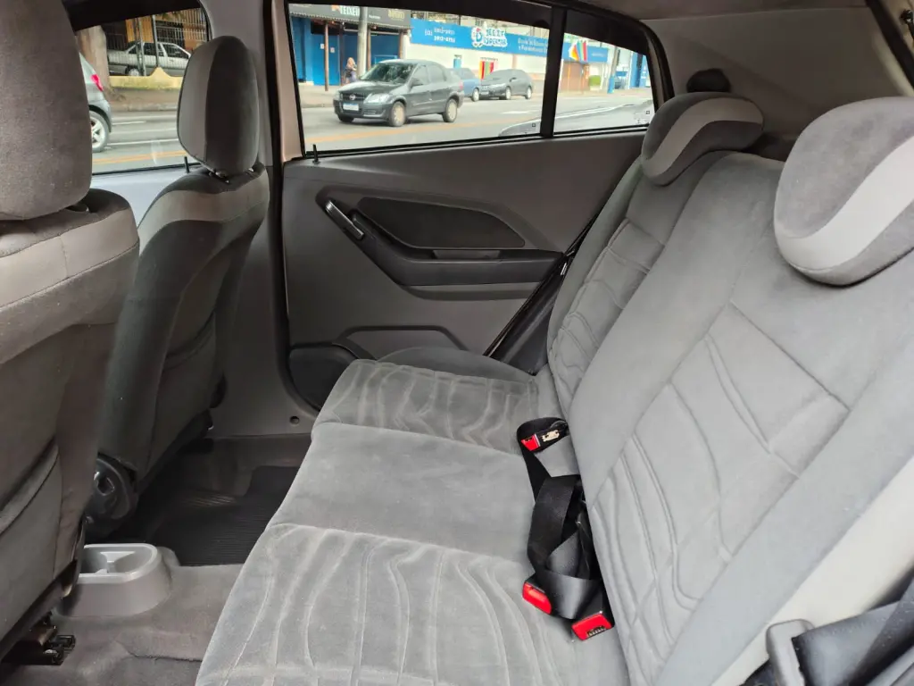 CHEVROLET Agile - Foto