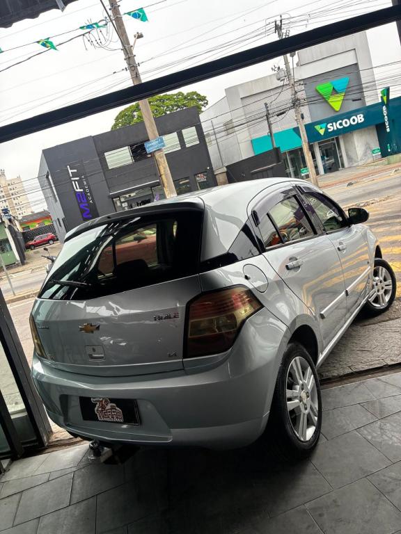 CHEVROLET Agile - Foto