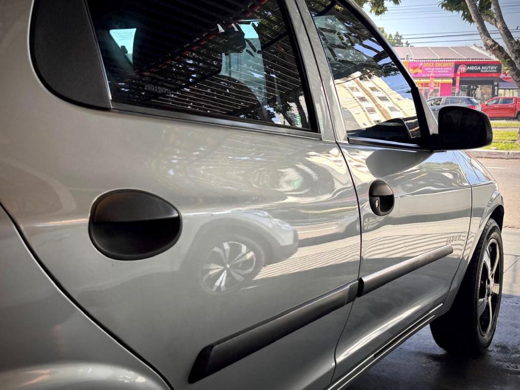 CHEVROLET Celta - Foto