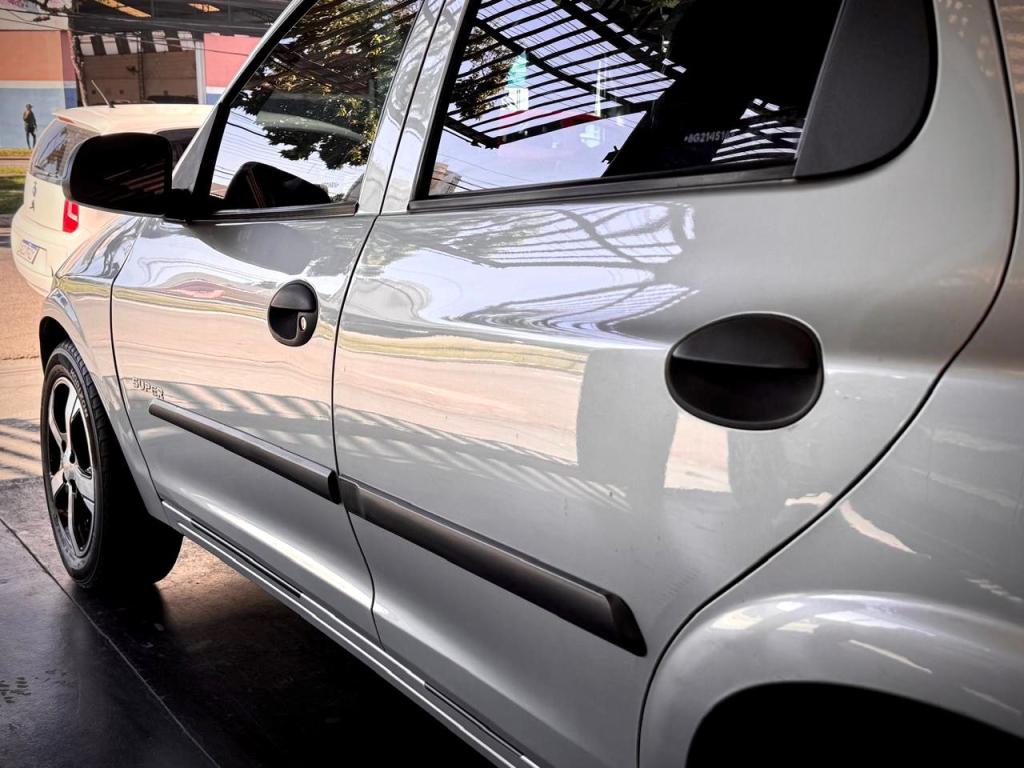 CHEVROLET Celta - Foto