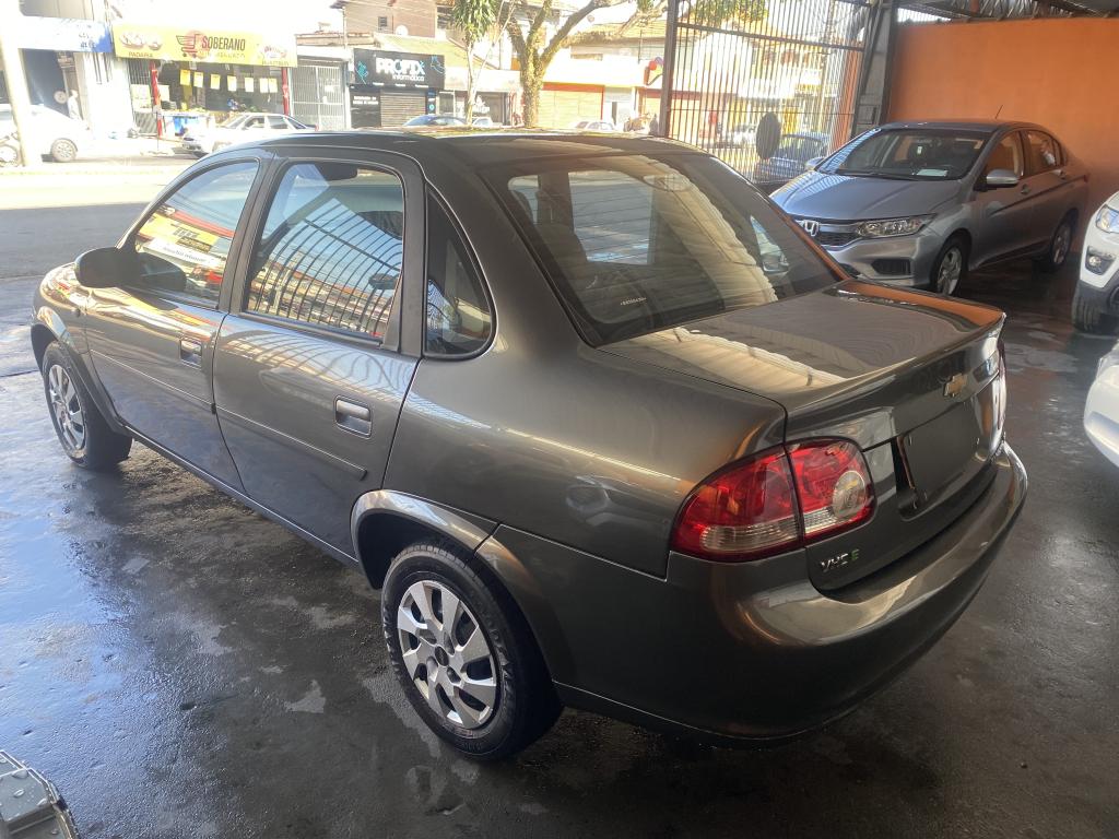 CHEVROLET Classic Sedan - Foto