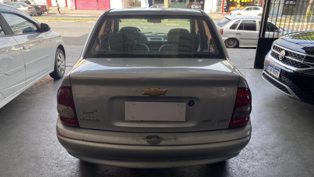 CHEVROLET Classic Sedan - Foto