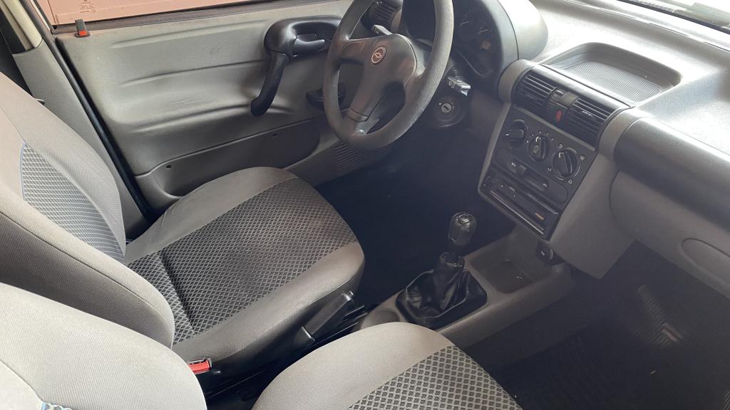 CHEVROLET Classic Sedan - Foto