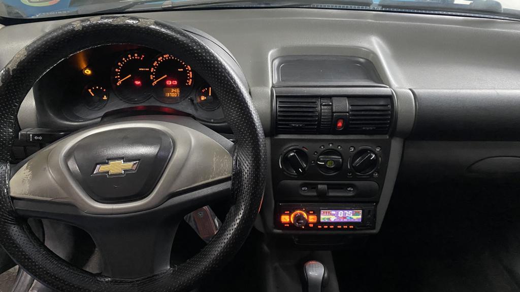 CHEVROLET Classic Sedan - Foto