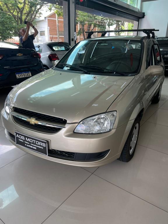 CHEVROLET Classic Sedan - Foto