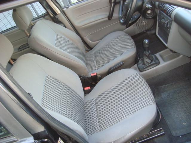 CHEVROLET Classic Sedan - Foto