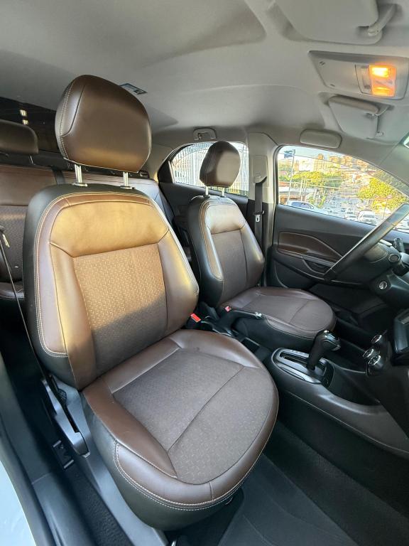CHEVROLET Cobalt - Foto