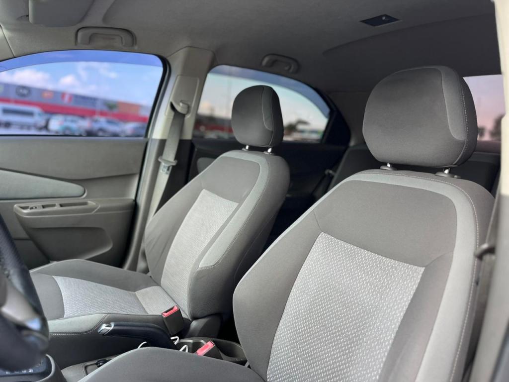 CHEVROLET Cobalt - Foto