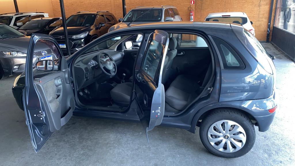 CHEVROLET Corsa Hatch - Foto