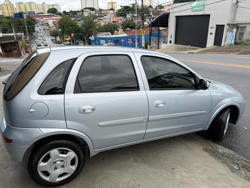 CHEVROLET Corsa Hatch - Foto