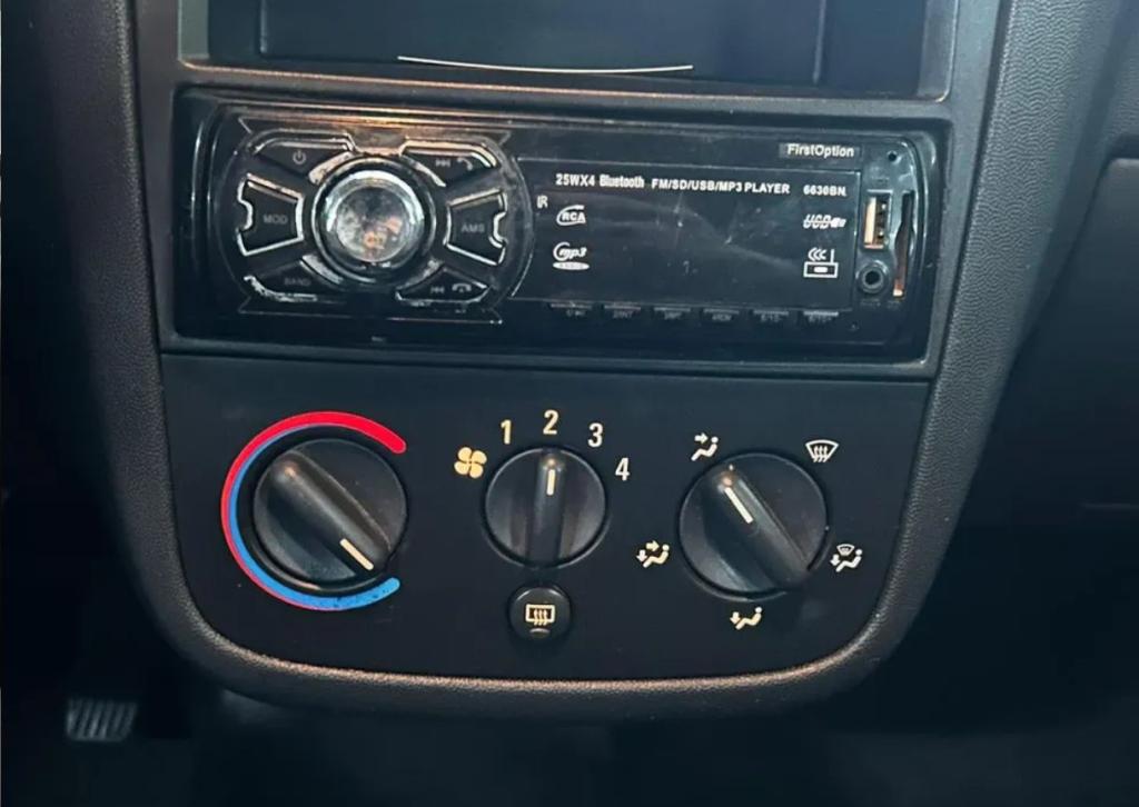 CHEVROLET Corsa Hatch - Foto