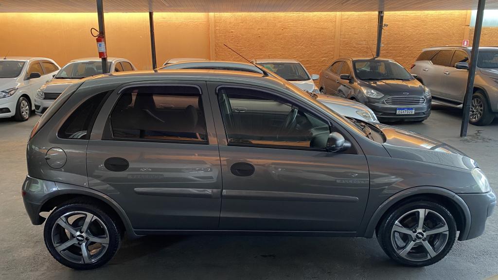 CHEVROLET Corsa Hatch - Foto