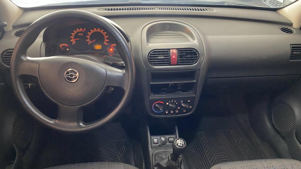 CHEVROLET Corsa Hatch - Foto