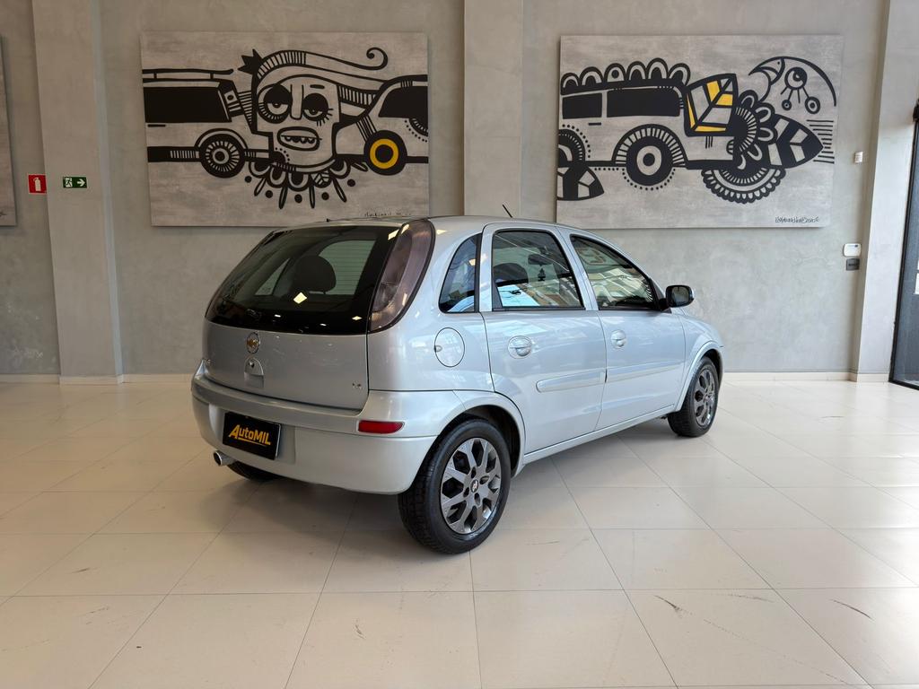 CHEVROLET Corsa Hatch - Foto