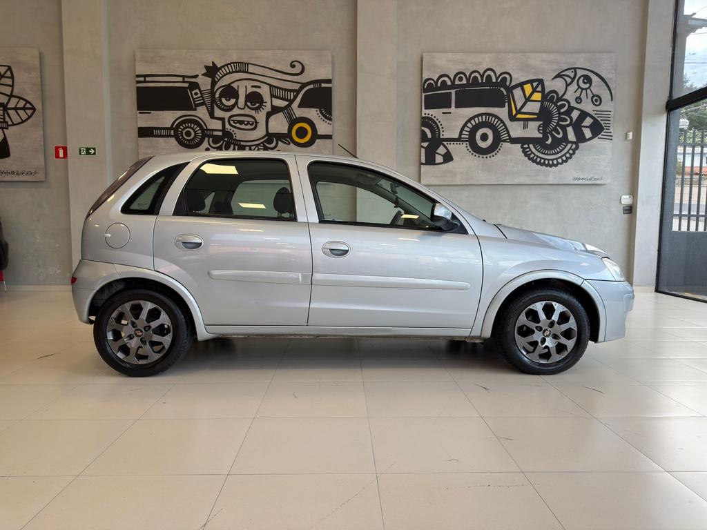 CHEVROLET Corsa Hatch - Foto