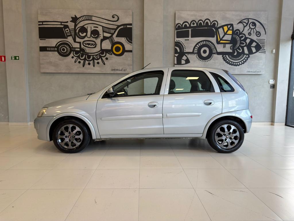 CHEVROLET Corsa Hatch - Foto