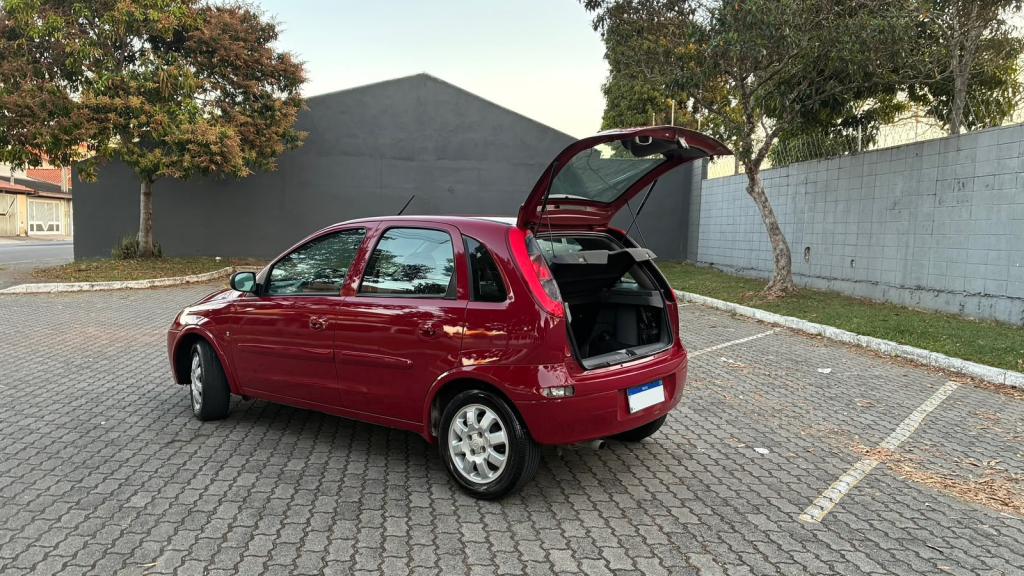 CHEVROLET Corsa Hatch - Foto