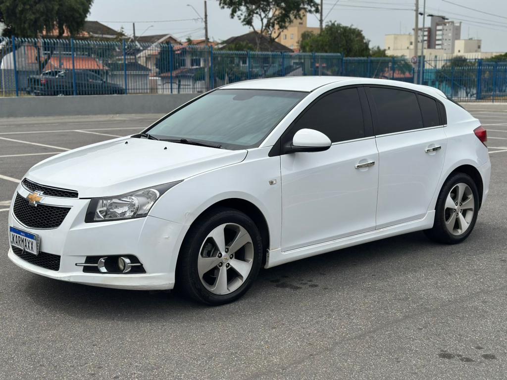 CHEVROLET Cruze Hatch - Foto