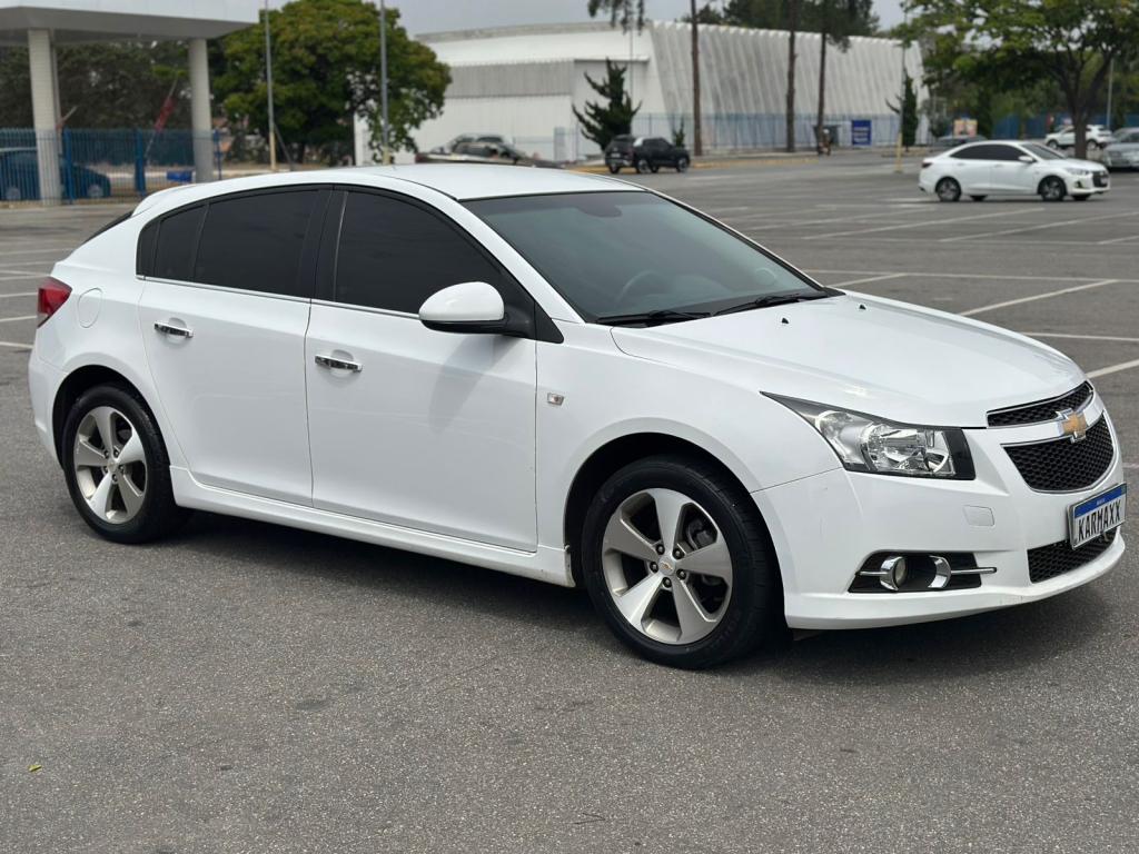 CHEVROLET Cruze Hatch - Foto