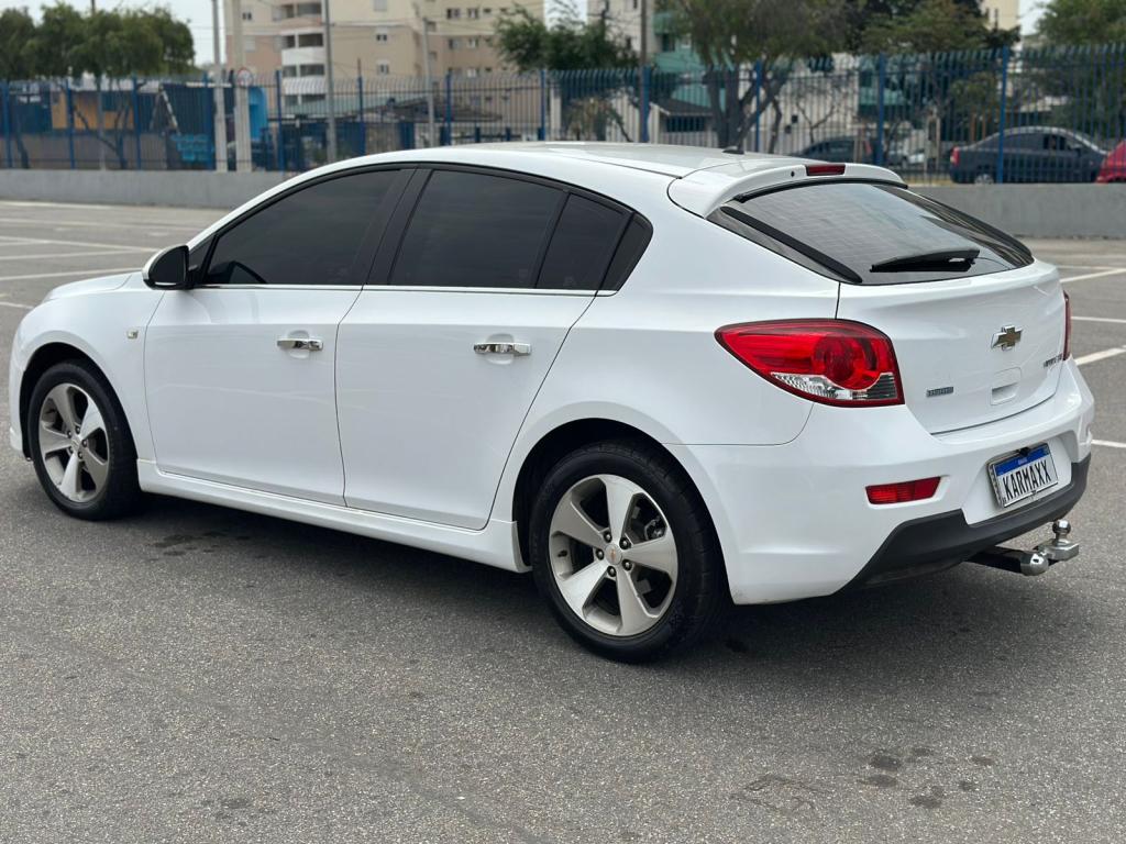 CHEVROLET Cruze Hatch - Foto