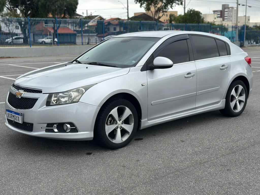 CHEVROLET Cruze Hatch - Foto
