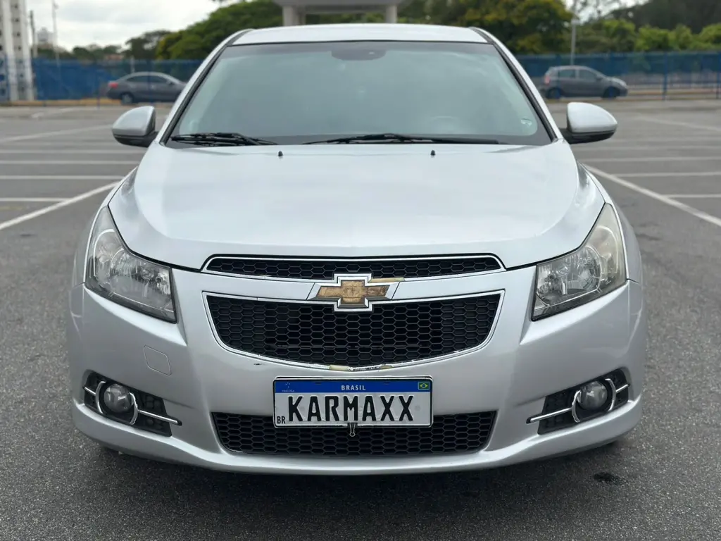 CHEVROLET Cruze Hatch - Foto