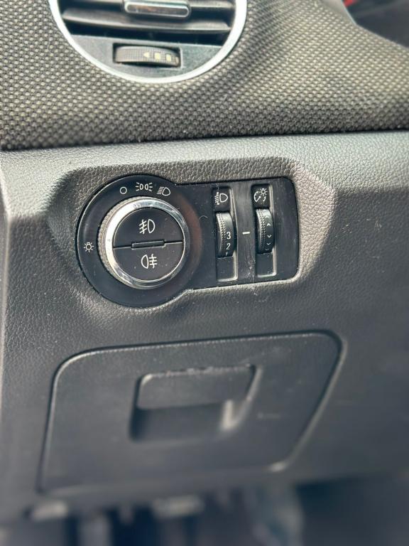 CHEVROLET Cruze Hatch - Foto