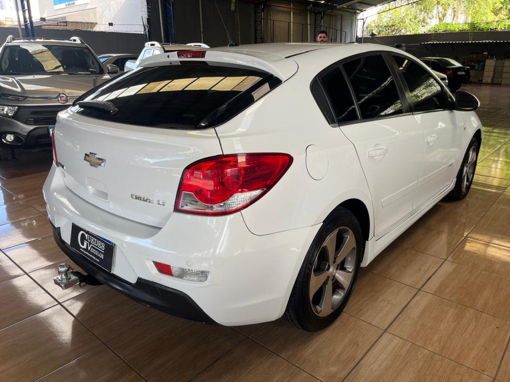 CHEVROLET Cruze Hatch - Foto