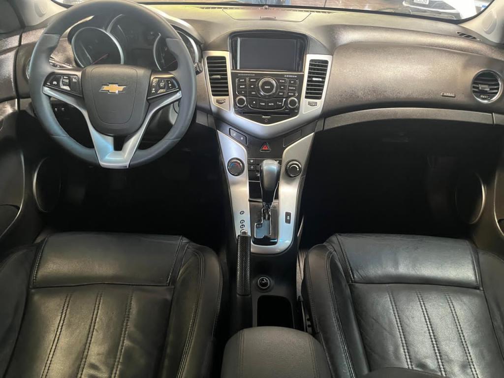 CHEVROLET Cruze Hatch - Foto