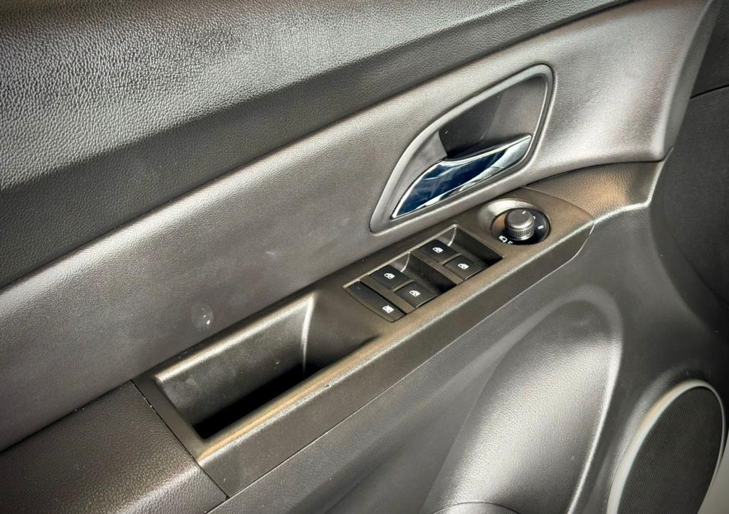 CHEVROLET Cruze Hatch - Foto