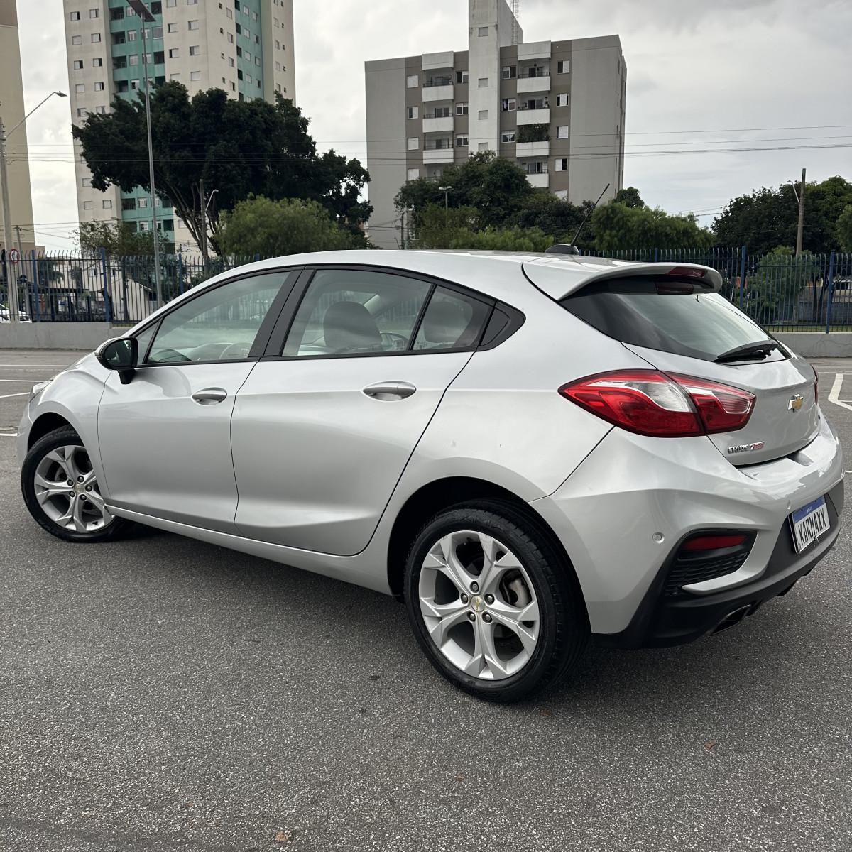 CHEVROLET Cruze Hatch - Foto
