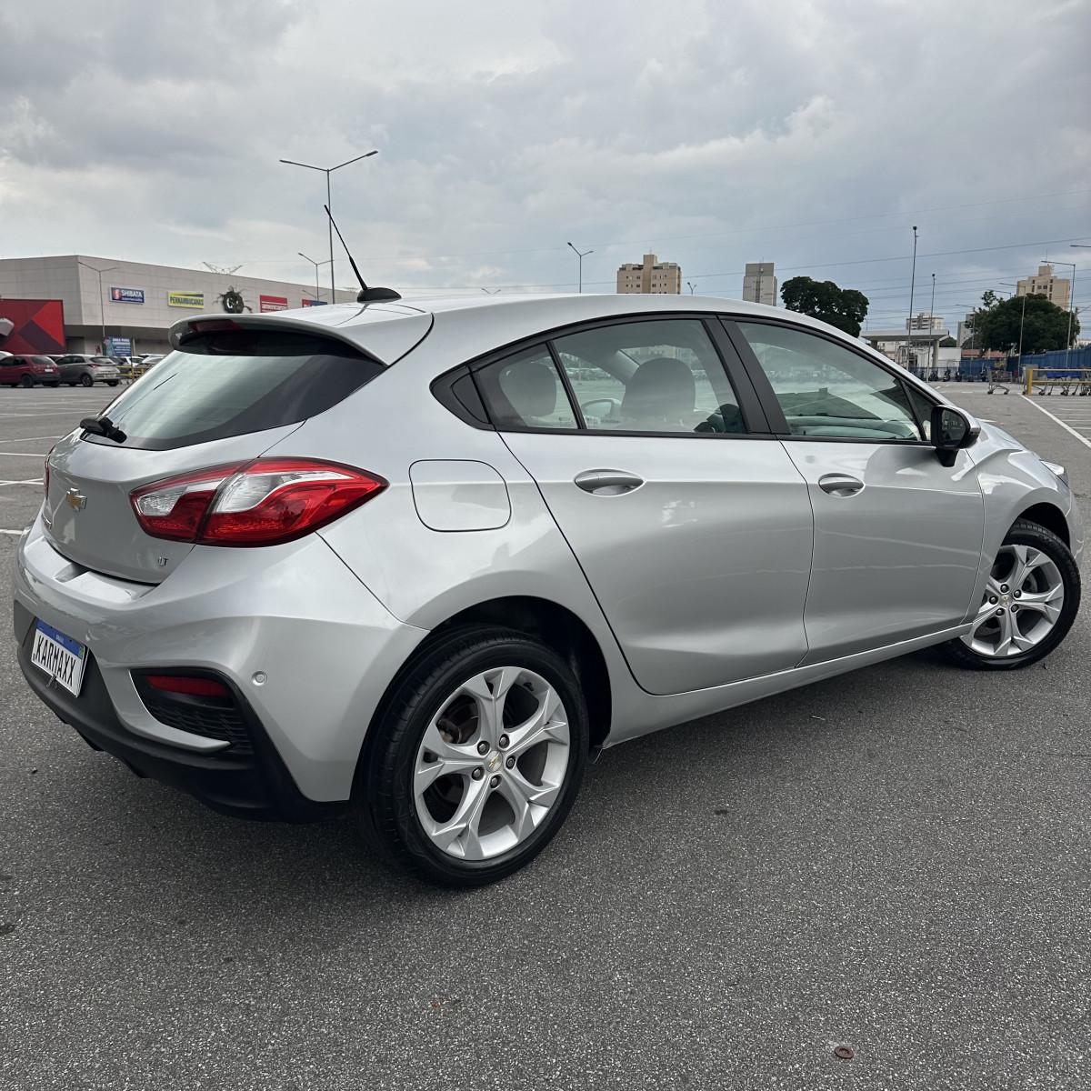 CHEVROLET Cruze Hatch - Foto