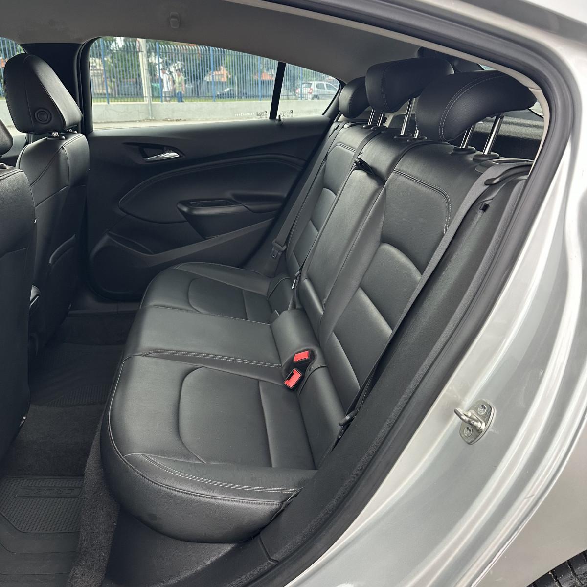 CHEVROLET Cruze Hatch - Foto