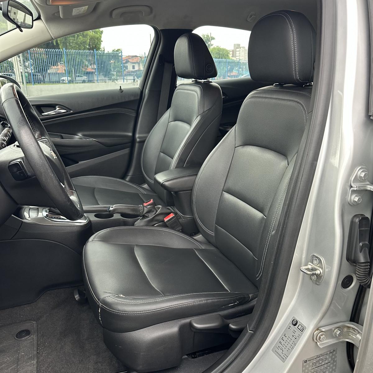 CHEVROLET Cruze Hatch - Foto