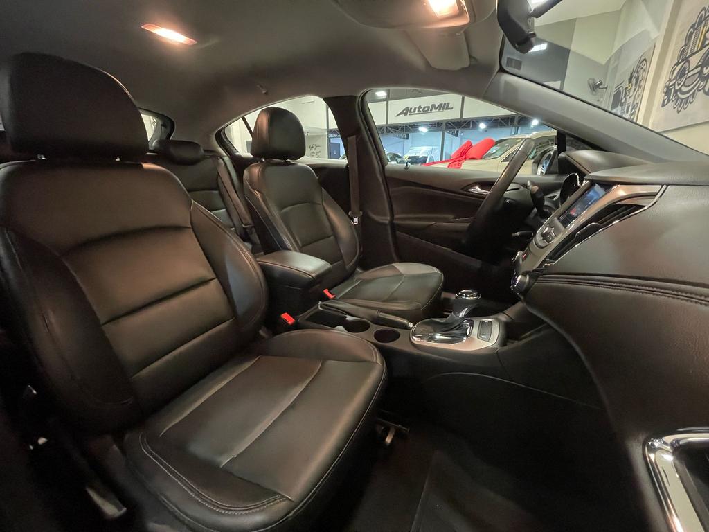 CHEVROLET Cruze Hatch - Foto